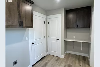 240 Miller St, Sutherlin, OR 97479 - Photo 27