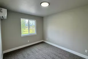 240 Miller St, Sutherlin, OR 97479 - Photo 37
