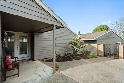32540 SW Lake Point Ct, Wilsonville, OR 97070 - Photo 1