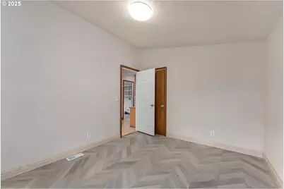 161 South Ave, Sutherlin, OR 97479 - Photo 21