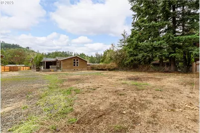 161 South Ave, Sutherlin, OR 97479 - Photo 39