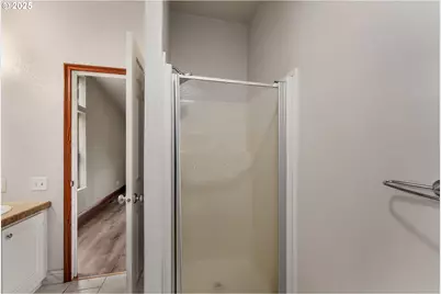 161 South Ave, Sutherlin, OR 97479 - Photo 17