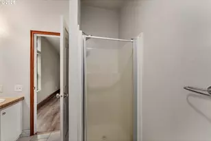 161 South Ave, Sutherlin, OR 97479 - Photo 17