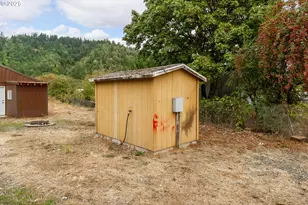 161 South Ave, Sutherlin, OR 97479 - Photo 35
