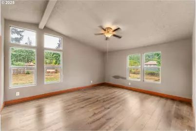 161 South Ave, Sutherlin, OR 97479 - Photo 13