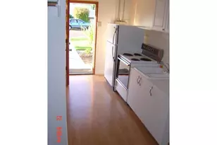 9242 SE Harrison St, Portland, OR 97216 - Photo 17