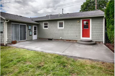 9242 SE Harrison St, Portland, OR 97216 - Photo 19