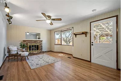 1004 Saville Ave, Eugene, OR 97404 - Photo 15