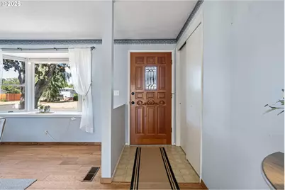 1004 Saville Ave, Eugene, OR 97404 - Photo 5