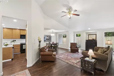 7137 NE Jessup Ct, Portland, OR 97218 - Photo 5