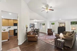 7137 NE Jessup Ct, Portland, OR 97218 - Photo 5