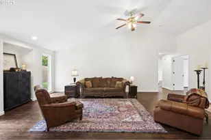 7137 NE Jessup Ct, Portland, OR 97218 - Photo 7