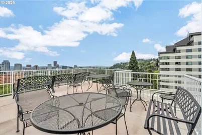 2211 SW Park Pl #204, Portland, OR 97205 - Photo 33