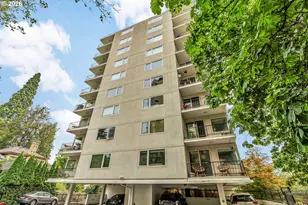 2211 SW Park Pl, Portland, OR 97205 - Photo 45
