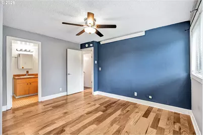 2211 SW Park Pl #204, Portland, OR 97205 - Photo 27