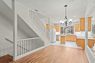 8721 NE 17th St, Vancouver, WA 98664 - Photo 5