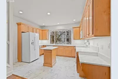 8721 NE 17th St, Vancouver, WA 98664 - Photo 11