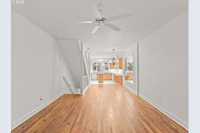 8721 NE 17th St, Vancouver, WA 98664 - Photo 5