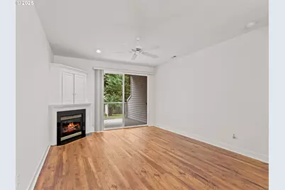 8721 NE 17th St, Vancouver, WA 98664 - Photo 3