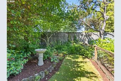 4813 NE 78th Ave, Portland, OR 97218 - Photo 27
