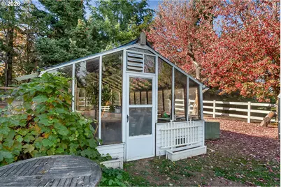 1095 SW Schaeffer Rd, West Linn, OR 97068 - Photo 35