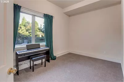 1095 SW Schaeffer Rd, West Linn, OR 97068 - Photo 27