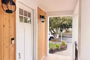 3564 NE Mathison Pl, Portland, OR 97212 - Photo 5