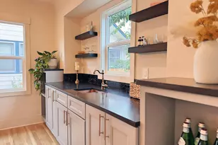 3564 NE Mathison Pl, Portland, OR 97212 - Photo 13