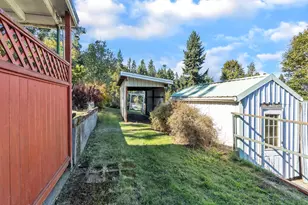 698 Grandview Ave, Scotts Mills, OR 97375 - Photo 11