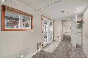 2901 NE Marine Dr, Portland, OR 97211 - Photo 19