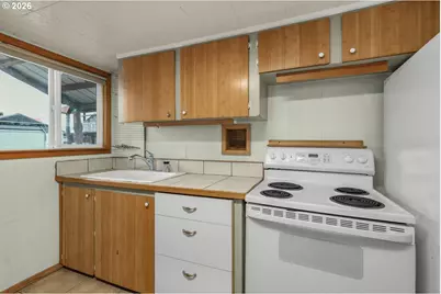 2901 NE Marine Dr #A19, Portland, OR 97211 - Photo 11