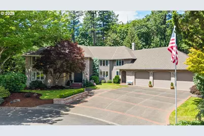 4221 SW Selling Ct, Portland, OR 97221 - Photo 1