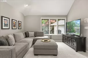 4221 SW Selling Ct, Portland, OR 97221 - Photo 39