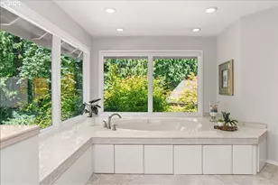 4221 SW Selling Ct, Portland, OR 97221 - Photo 33