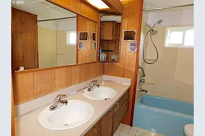 701 NW Warrenton Dr #13, Warrenton, OR 97146 - Photo 27