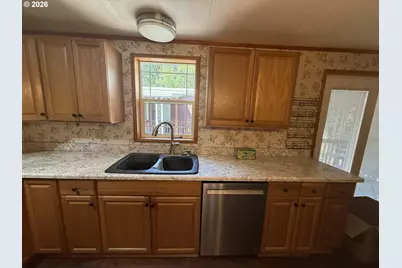 750 Division St #239, The Dalles, OR 97058 - Photo 23