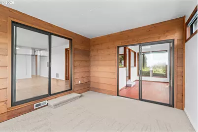 350 Loma Linda Ln, Eugene, OR 97405 - Photo 17