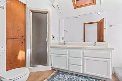 350 Loma Linda Ln, Eugene, OR 97405 - Photo 33