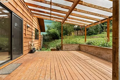 350 Loma Linda Ln, Eugene, OR 97405 - Photo 37