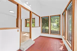 350 Loma Linda Ln, Eugene, OR 97405 - Photo 15