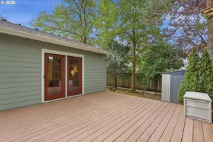 1298 NE Lilac Ct, Hillsboro, OR 97124 - Photo 23