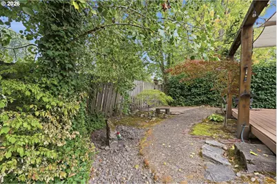 1298 NE Lilac Ct, Hillsboro, OR 97124 - Photo 27