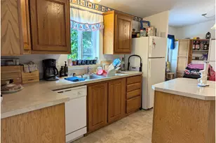 49244 Mountain View Rd, Oakridge, OR 97463 - Photo 9