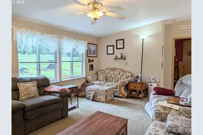 49244 Mountain View Rd, Oakridge, OR 97463 - Photo 3