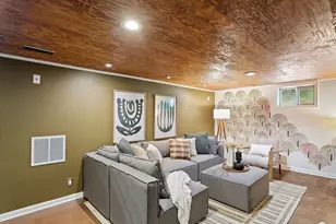 7221 SW Brier Pl, Portland, OR 97219 - Photo 33