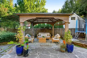 7221 SW Brier Pl, Portland, OR 97219 - Photo 43