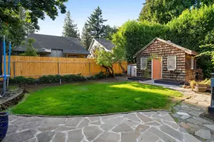 7221 SW Brier Pl, Portland, OR 97219 - Photo 41