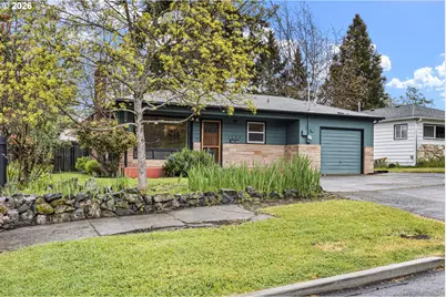 1402 SE Court Ave, Roseburg, OR 97470 - Photo 1