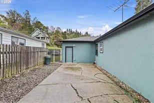 1402 SE Ct Ave, Roseburg, OR 97470 - Photo 25