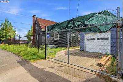 2706 NE Columbia Blvd, Portland, OR 97211 - Photo 21